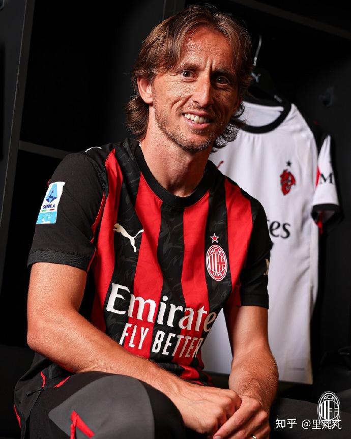 U22国家队今日训练，向余望、吾米提江未加入合练