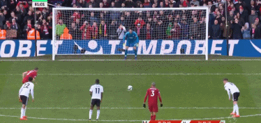 皇马近期面临高压，阿隆索执教遇阻，潜在替代者包括瓜迪奥拉、齐达内及阿韦罗亚，比赛关键影响其未来。